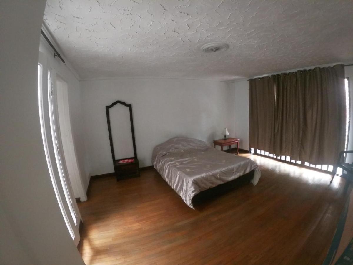 Le VI Hostal 메딜린 외부 사진